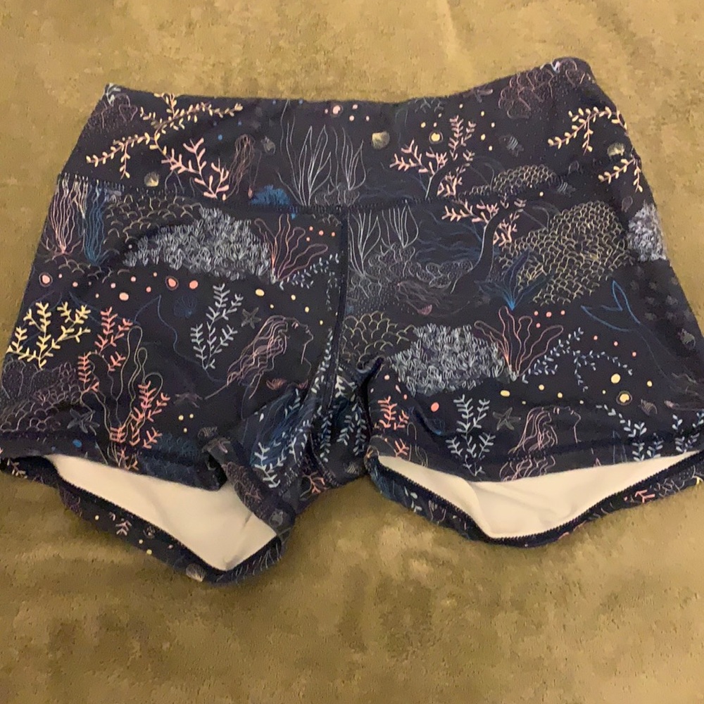 Born Primitive Coral shorts